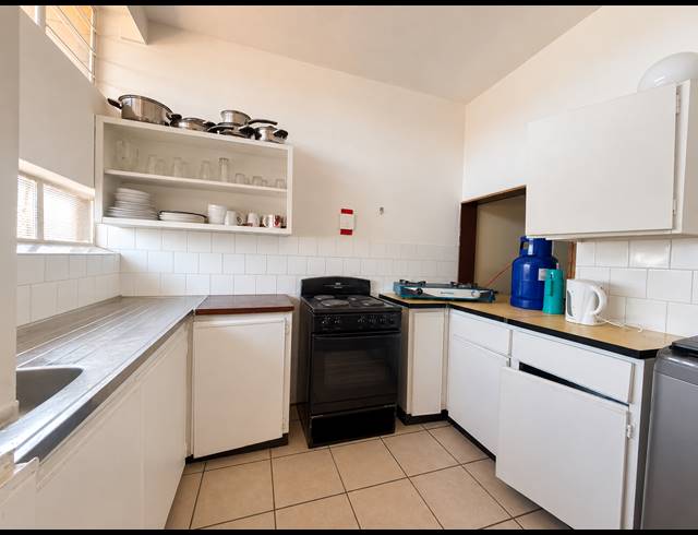 2 BEDROOM APARTMENT FOR SALE IN VEREENIGING CENTRAL